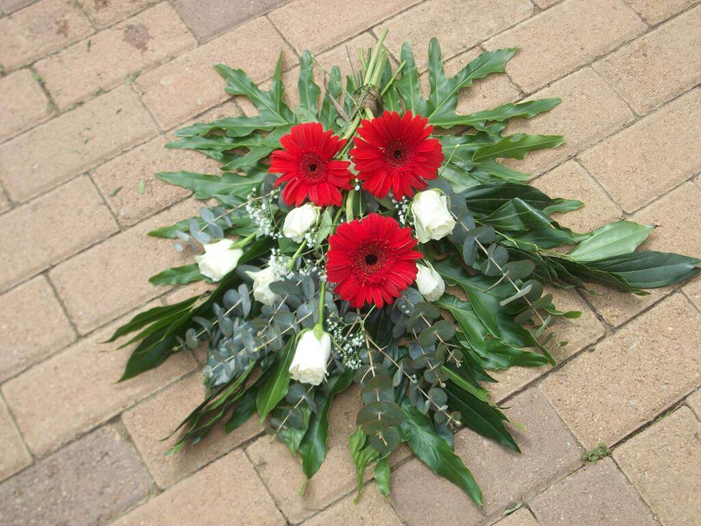 SJ Flowers & Landscaping Sympathy & Funeral Flowers